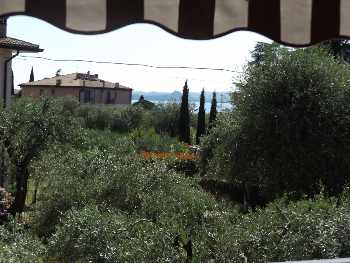 Residenza Riviera Degli Olivi Appartement Torri Del Benaco Buitenkant foto