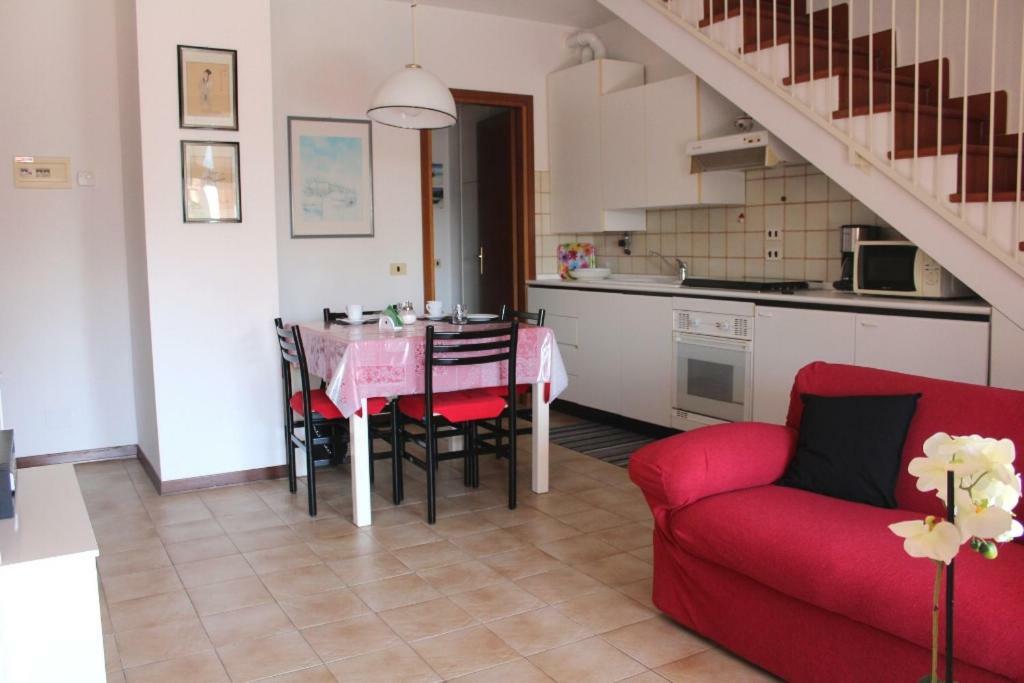 Residenza Riviera Degli Olivi Appartement Torri Del Benaco Buitenkant foto