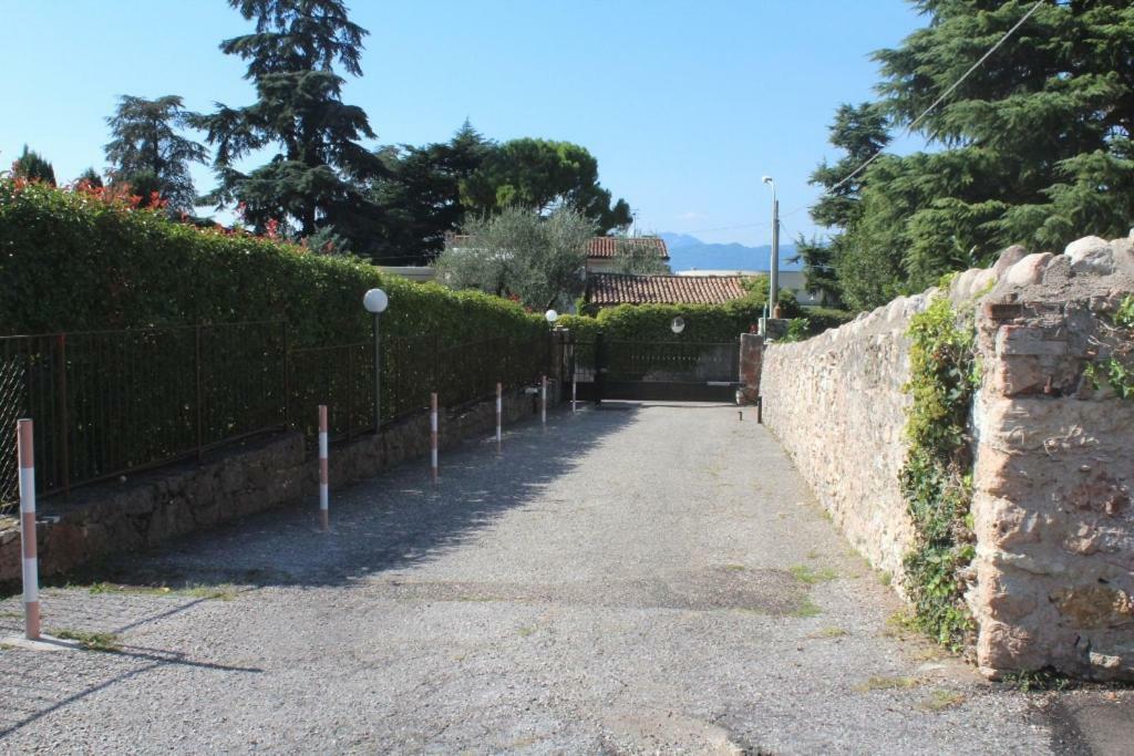 Residenza Riviera Degli Olivi Appartement Torri Del Benaco Buitenkant foto