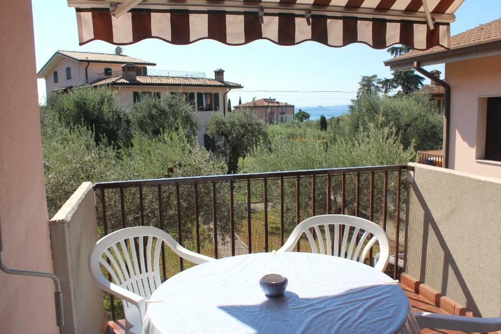 Residenza Riviera Degli Olivi Appartement Torri Del Benaco Buitenkant foto